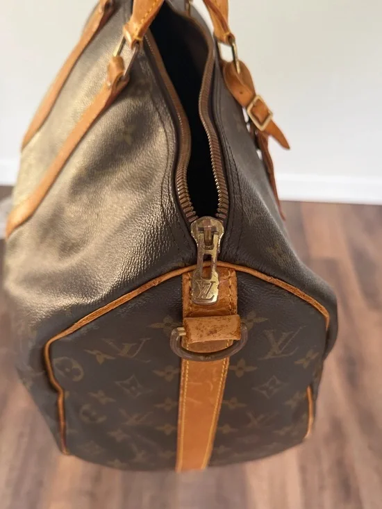 LV Travel Bag - Picture 7 of 7